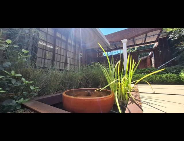 3 BEDROOM TOWNHOUSE FOR SALE IN MONTROSE